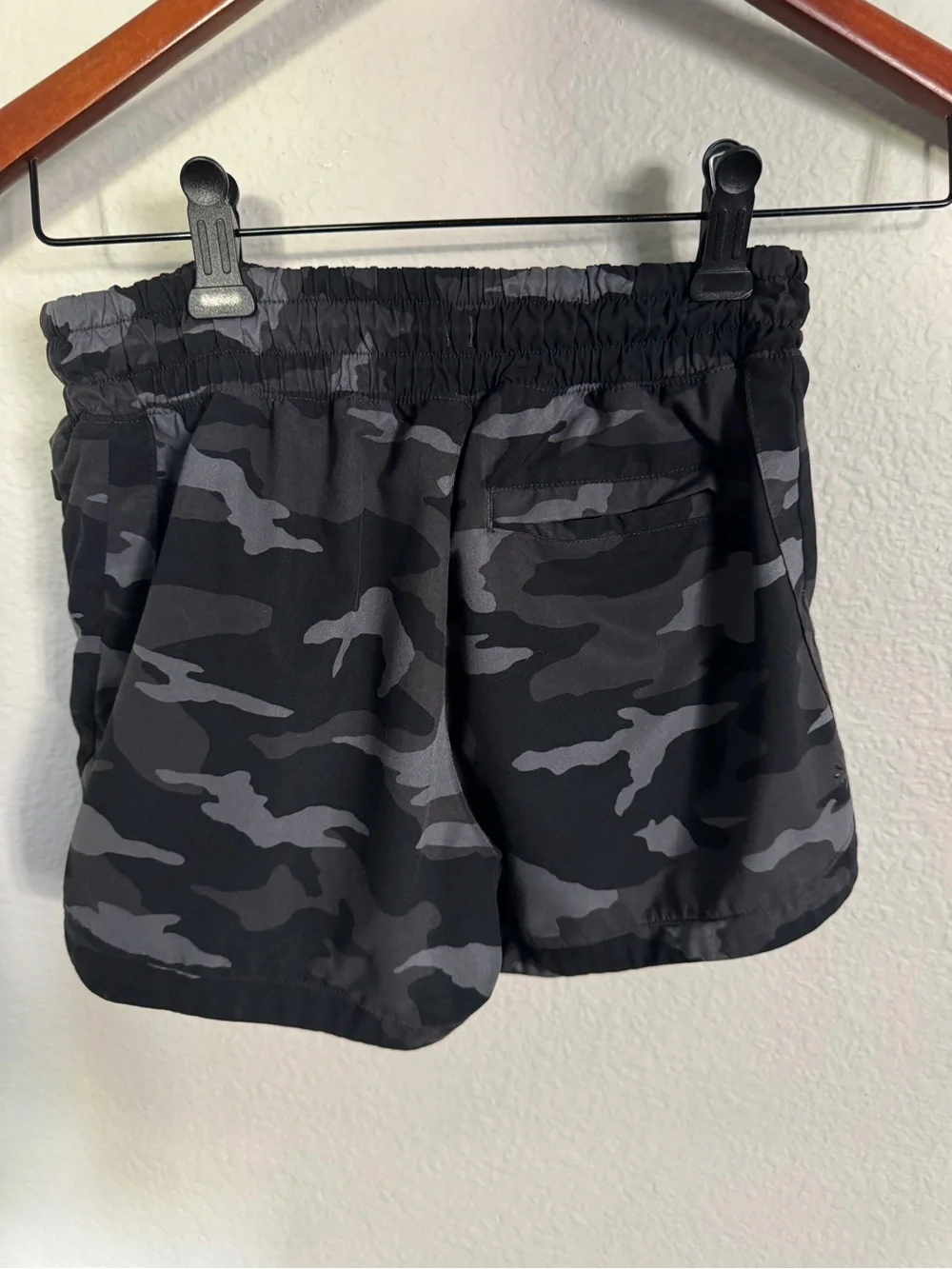Athleta Girl’s Camo Drawstring Athletic Shorts - Black/Gray L/12